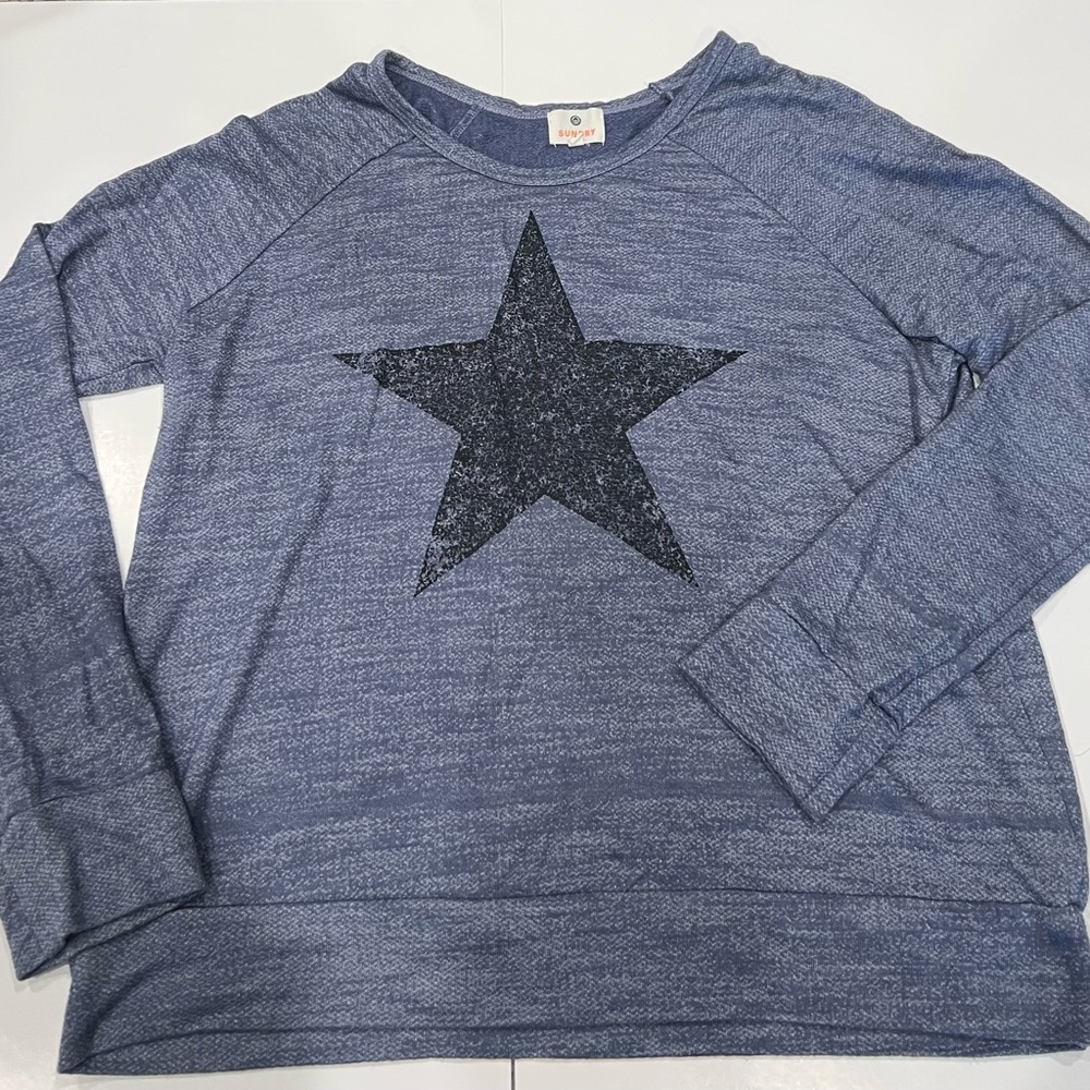Women’s crew neck sweater / Sundry